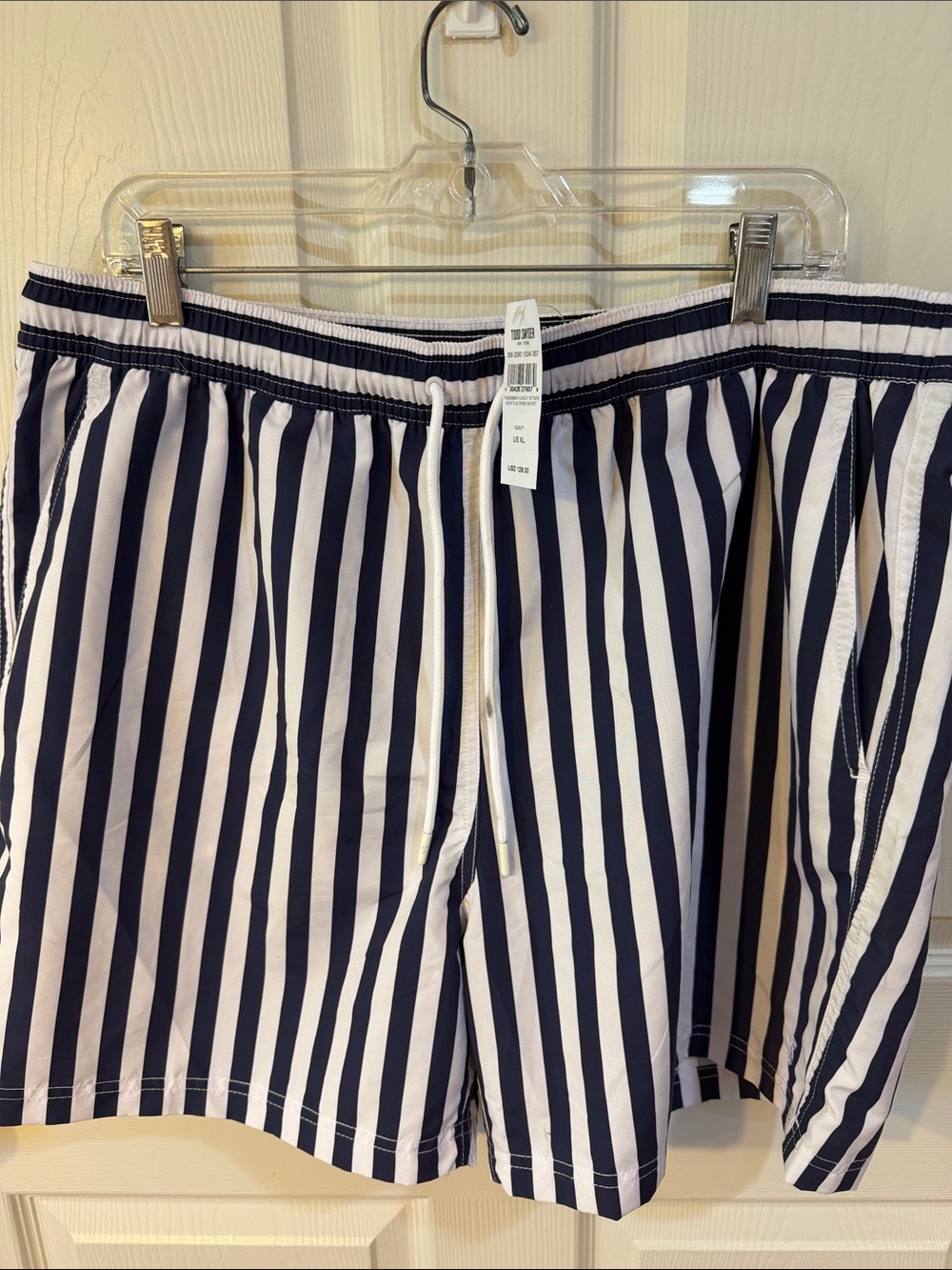 Todd Snyder Navy Candy Stripe Montauk Swim Shorts Sz XL.  NWT. SEE PICTS FLAWS